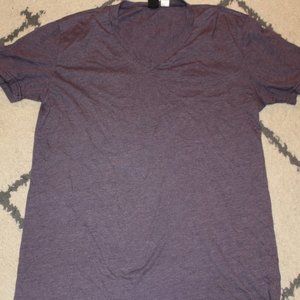 BDG V-Neck
